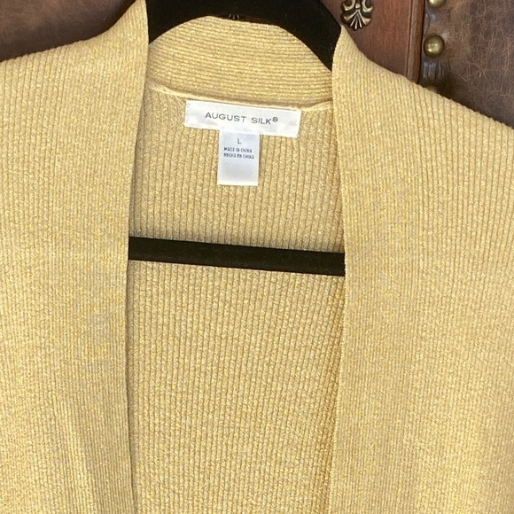 Beautiful Gold Cardigan - Picture 4 of 4